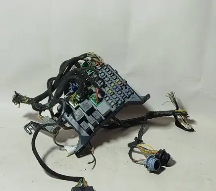 Ford Mondeo Mk III Fuse module 1S7T14A073AE