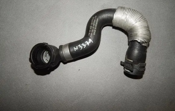 Volkswagen Golf VII Engine coolant pipe/hose 5Q0122073AL