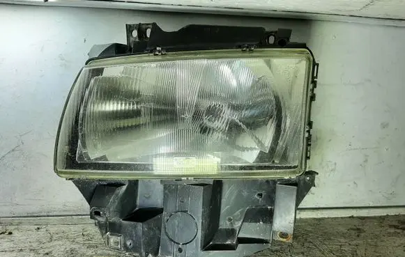 Volkswagen Transporter - Caravelle T4 Headlight/headlamp 7D1941009J 67723370