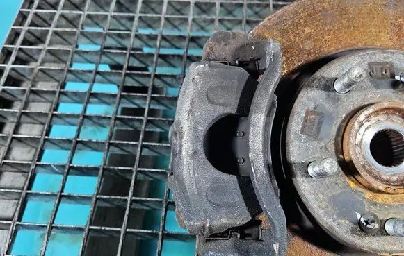 Hyundai Elantra Front brake caliper IMPRK1483989