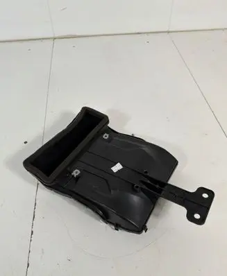 Skoda Octavia Mk4 Air intake hose/pipe 5LA819655