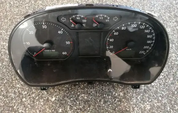 Volkswagen Polo IV 9N3 Speedometer (instrument cluster) 6Q0920804LX