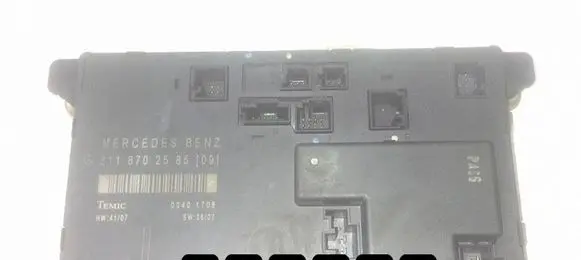 Mercedes-Benz E W211 Engine control unit/module 2118702585