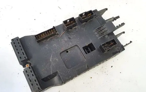 Mercedes-Benz Vito Viano W638 Fuse box set 0005400650 08501002