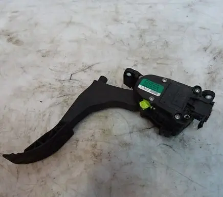 Skoda Fabia Mk2 (5J) Accelerator throttle pedal 6Q1721503M
