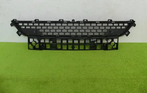 Renault Master III Front bumper lower grill 622546766r