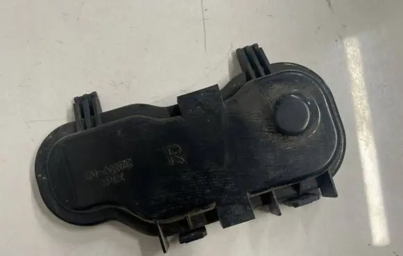 Audi A3 S3 8L Headlight/headlamp dust cover 20a117c 20-a117c