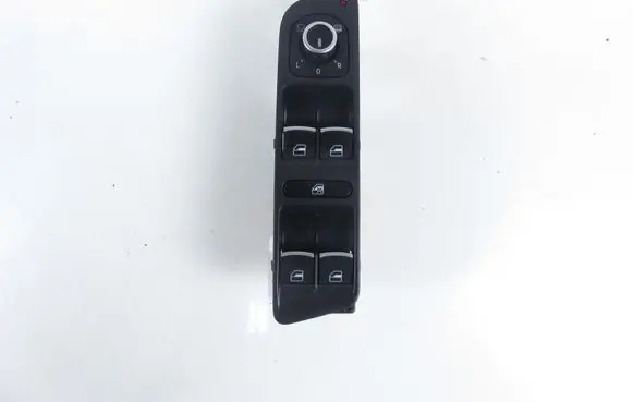 Volkswagen Tiguan Electric window control switch 5K0959565