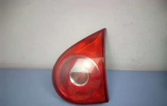 Volkswagen Golf V Tailgate rear/tail lights 1K6945094F 285002