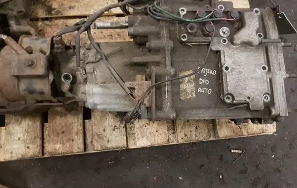 Mitsubishi Pajero Gearbox transfer box case 