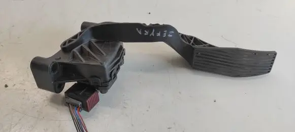 Opel Zafira A Accelerator throttle pedal 9202341 00811400