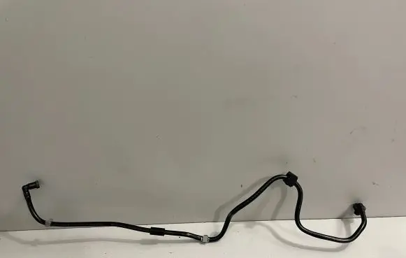 BMW 5 G30 G31 Vacuum line/pipe/hose 8605126