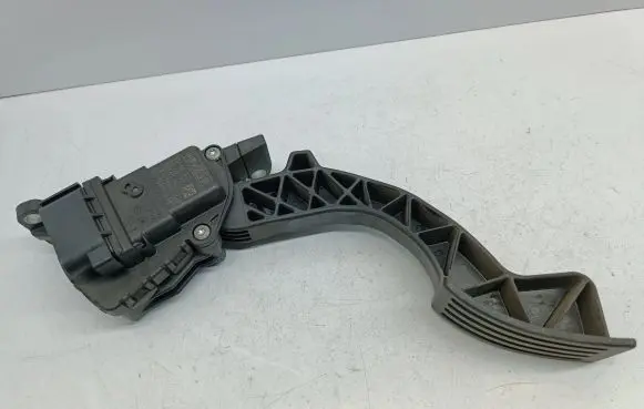 Mazda 3 I Accelerator throttle pedal 4M519F836AH 6PV00864101