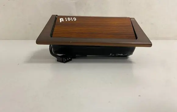 Mercedes-Benz E W124 Car ashtray