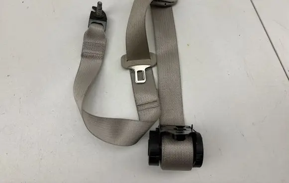 Chrysler Pacifica Rear seatbelt P6EB01PD2AB 6361235 TSZ055810765