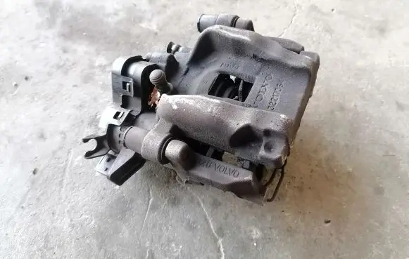 Volvo XC90 Rear brake caliper 31687555 32217364