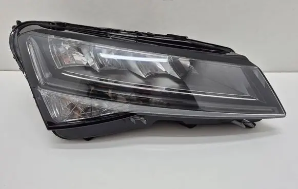 Skoda Superb B8 (3V) Headlight/headlamp 3V1941016C