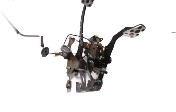 Subaru Legacy Pedal assembly 