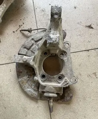 Volvo S60 Front wheel hub spindle knuckle