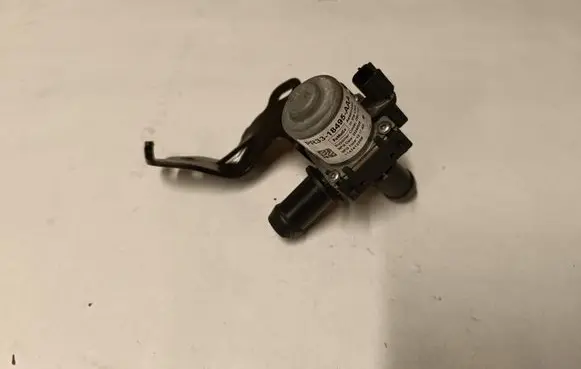 Ford Mustang VI Electric auxiliary coolant/water pump PR3318495AAA