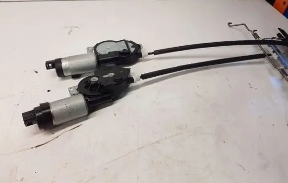Audi A8 S8 D3 4E Sliding door electric window regulator 2802600A
