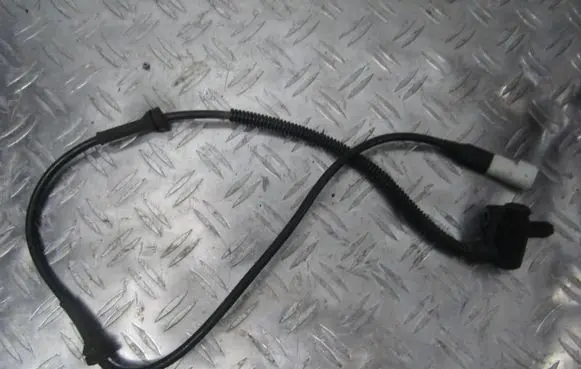 Ford Mondeo MK II ABS brake wheel speed sensor 97bg2b372aa 97bg-2b372-aa