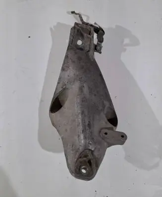 BMW X5 E70 Engine mounting bracket 6787439 67871110 A1S19C03