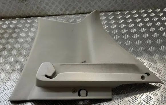 Dacia Sandero II (D)pillar trim (top) 