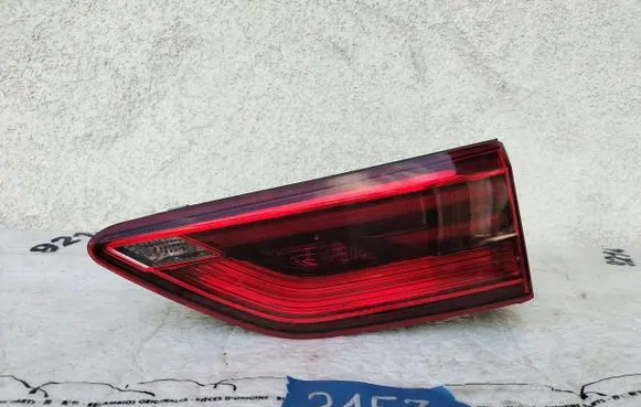 Volkswagen Golf VIII Rear/tail lights 5H0945094C