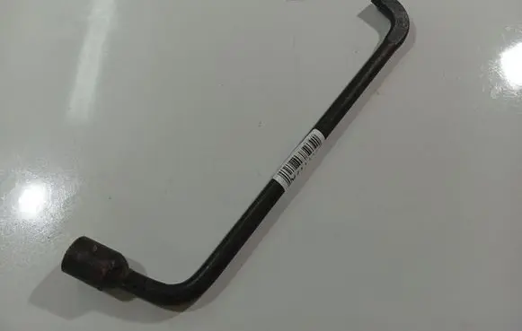 Audi A3 S3 8L Wheel nut wrench 