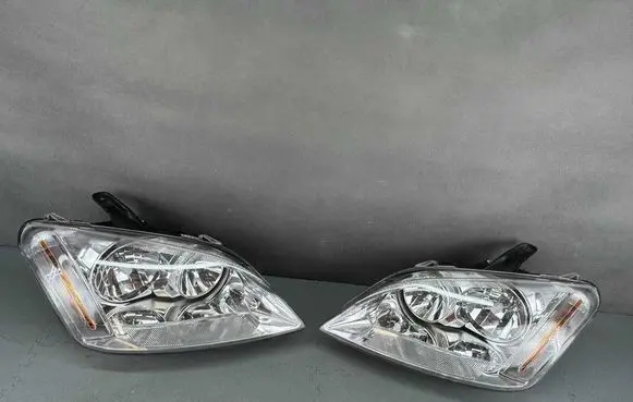 Ford Focus C-MAX Headlights/headlamps set 103419012377