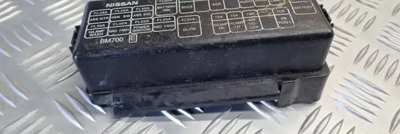 Nissan Almera N16 Fuse box cover 