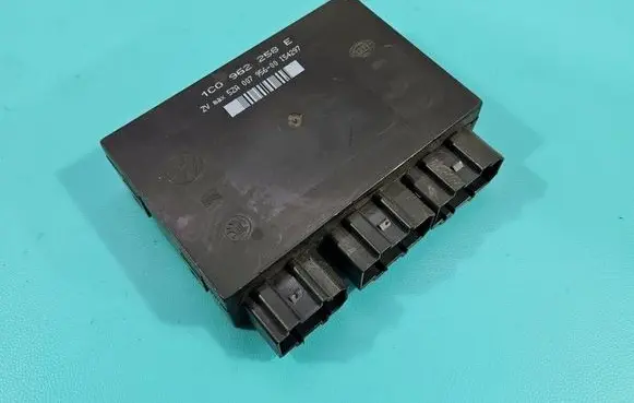 Volkswagen Golf IV Central body control module 1C0962258E IMPRK1576774