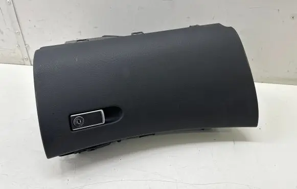 Mercedes-Benz E W213 Glove box A2136800391