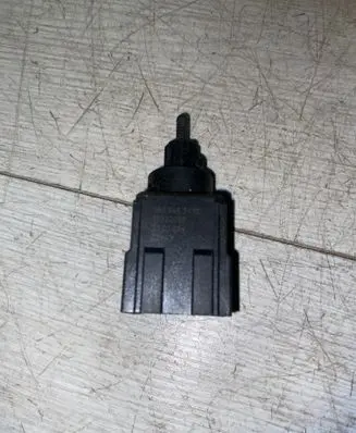 Volkswagen Golf V Brake pedal sensor switch 3B0945511A 19302010