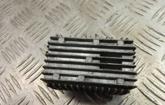 Chevrolet Captiva Glow plug pre-heat relay 55574293