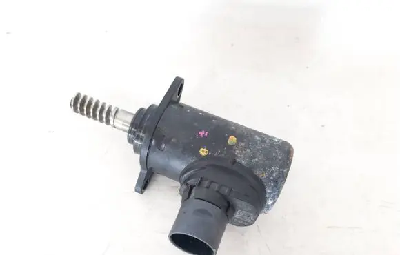 BMW 7 G11 G12 other engine part 7631574 8652738 11377631574
