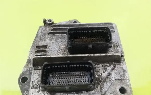 Opel Meriva B Engine control unit/module 12249823