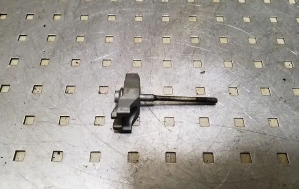 Audi Q7 4L Fuel Injector clamp holder 059216J