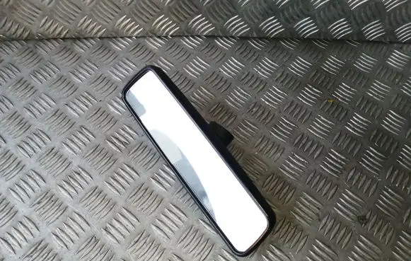 Rear view mirror (interior)