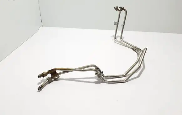 Gearbox oil cooler pipe/hose