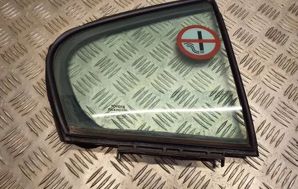 Toyota Avensis T270 Rear vent window glass 
