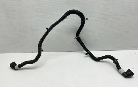 Tesla Model 3 Electric car engine cooling hoses/pipes 107759500E