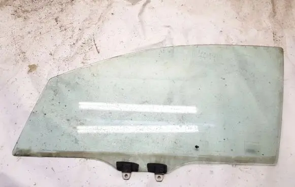 Honda Jazz Front door window glass four-door
