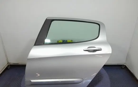 Peugeot 308 Rear door