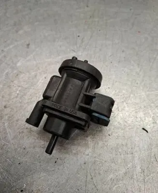 Mercedes-Benz CLK A209 C209 Turbo solenoid valve A0005450527