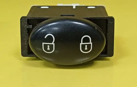 Rover 75 Central locking switch button YUF101380XXX