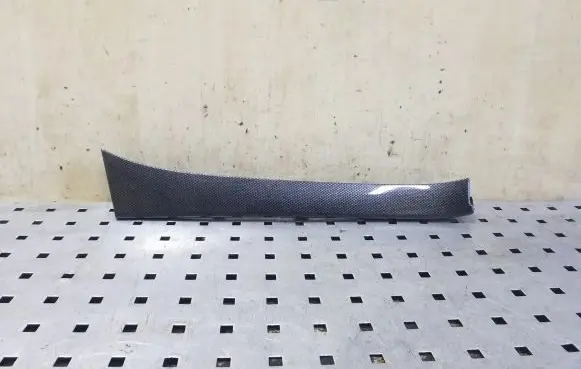 Dashboard glove box trim