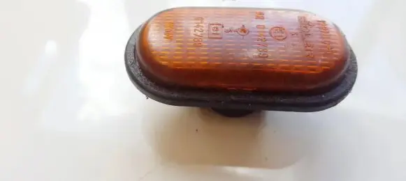Renault Master II Front fender indicator light 7700847333