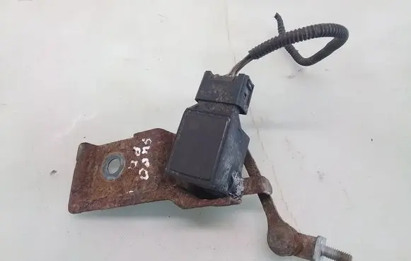 Mercedes-Benz S W220 Air suspension front height level sensor 